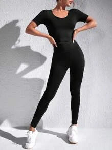 Scoop Neck Tee &amp; Letter Patched Detail Leggings